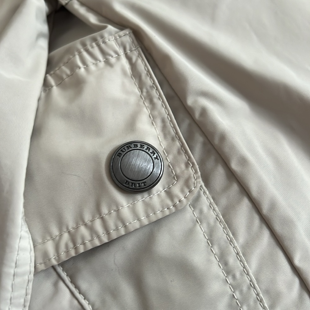 Burberry Brit Lightweight Trench Raincoat - Picture 9 of 9